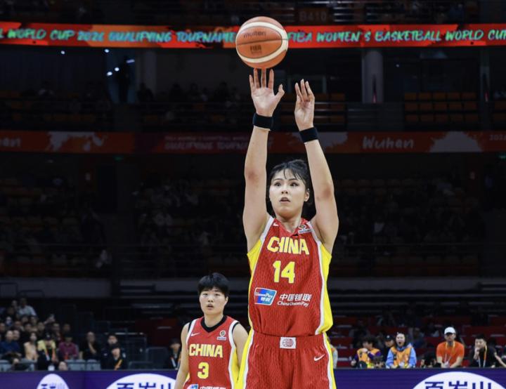  李月汝分享海外心路：走出去看世界，方知自身无限可能。 体育新闻 李月汝分享海外心路：走出去看世界，方知自身无限可能。 体育新闻