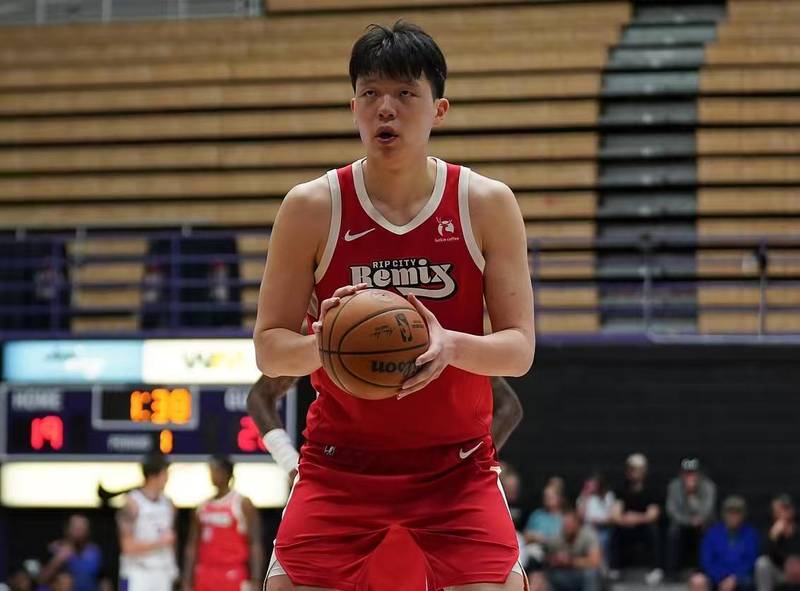  留洋困局与机遇并存：开拓者易主背后的杨瀚森去留抉择 体育新闻 留洋困局与机遇并存：开拓者易主背后的杨瀚森去留抉择 体育新闻