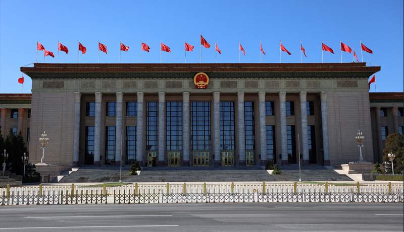  原油波动下的市场博弈：一位交易员的深度复盘与应对框架 股票财经